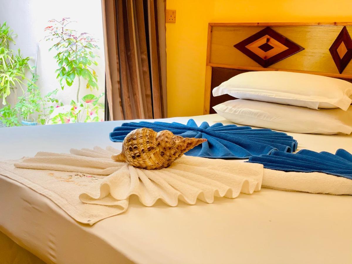 Siesta Beach Hotel Maafushi Kültér fotó